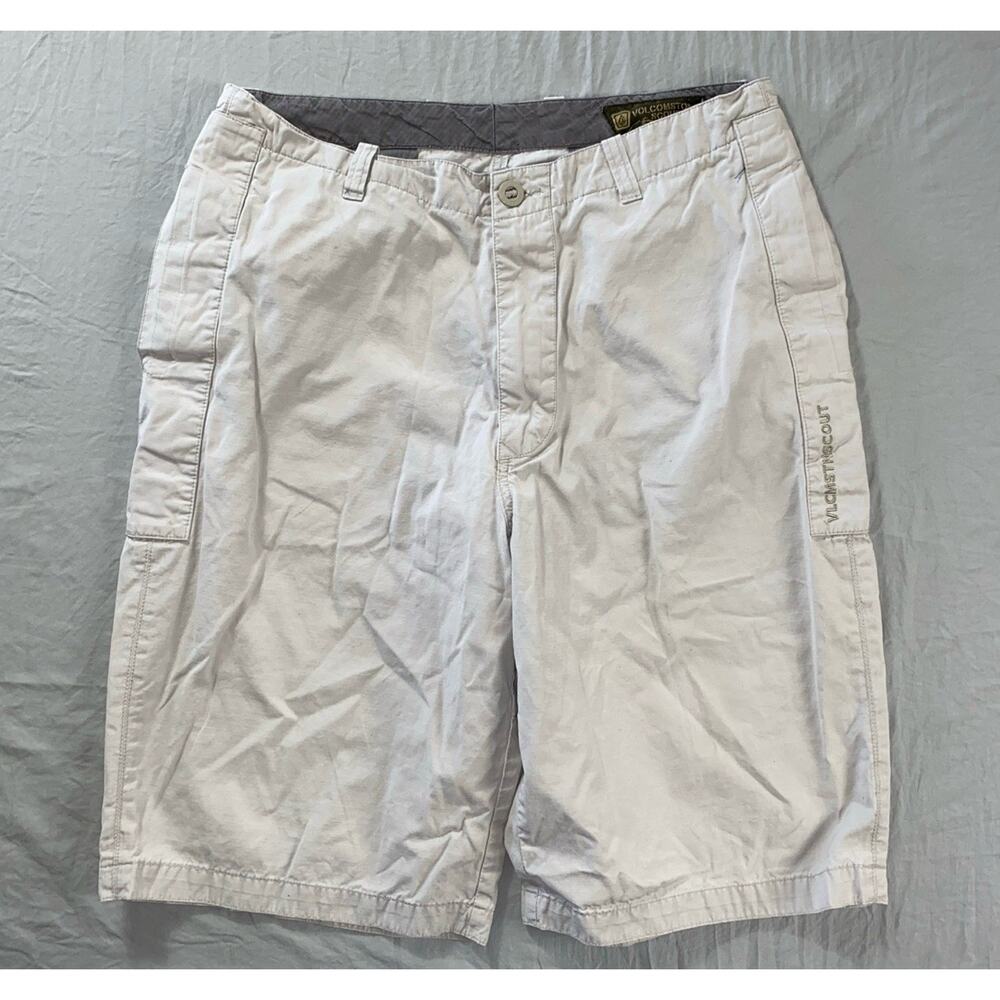 Volcom Stone Scout Vintage Zip Pocket Chino Shorts. Perfectly Faded Beige, 33.